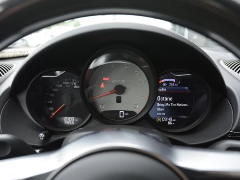 Certified 2025 Porsche 718 Boxster GTS RWD image 17