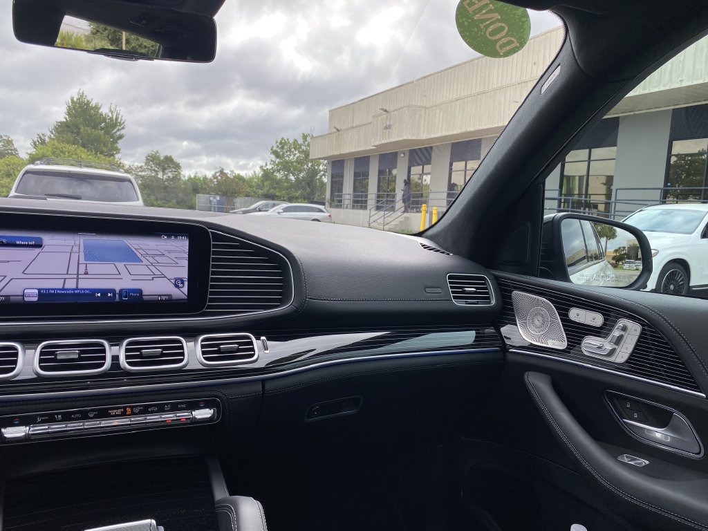 Certified 2025 Mercedes-Benz GLS 580 4MATIC image 4