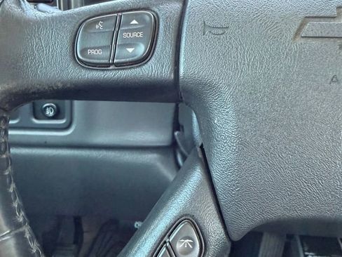 Used 2004 Chevrolet Silverado 3500 LS w/ Heavy-Duty Power Package image 17