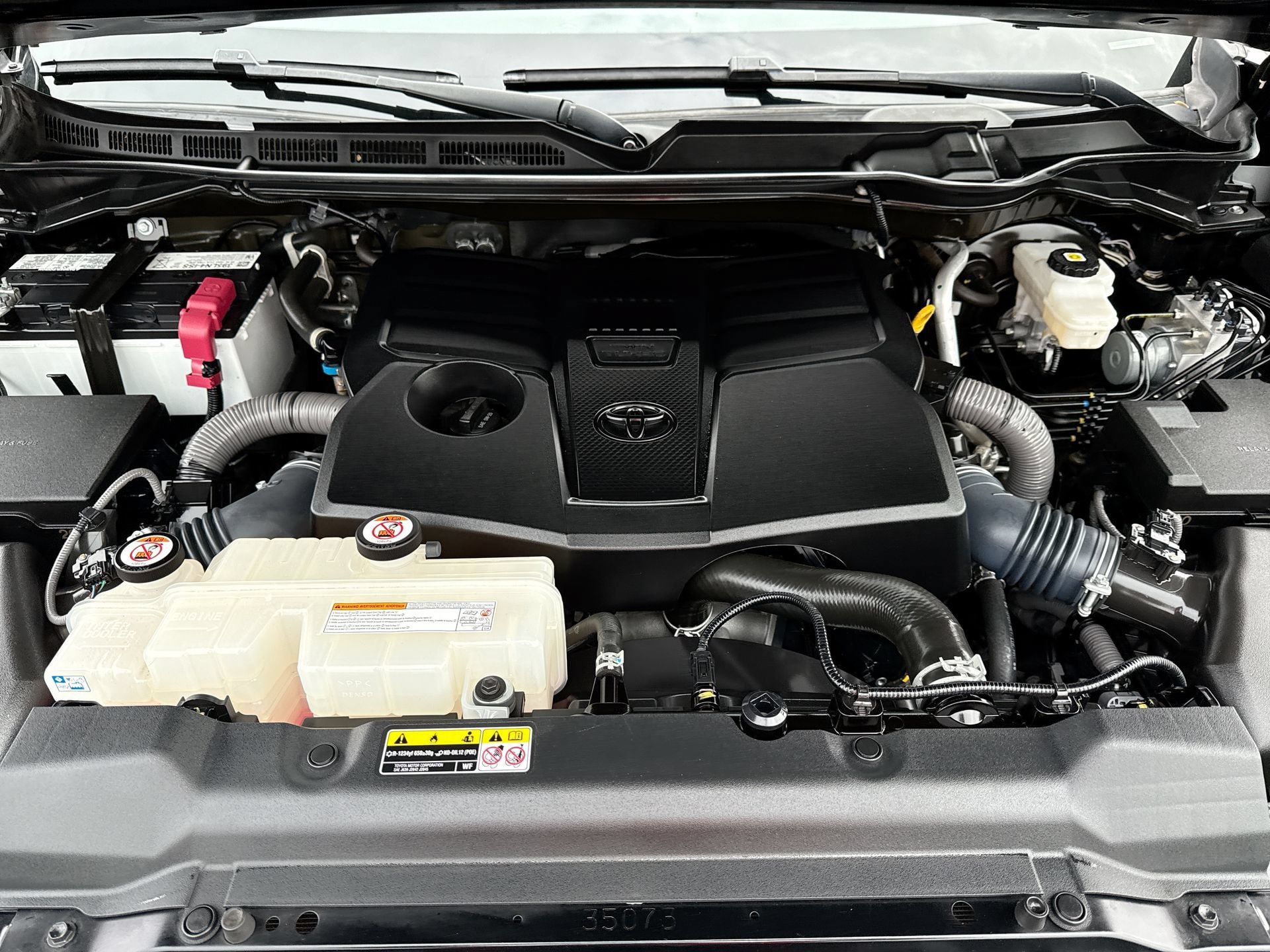 Used 2023 Toyota Tundra Limited AWD/4WD image 17