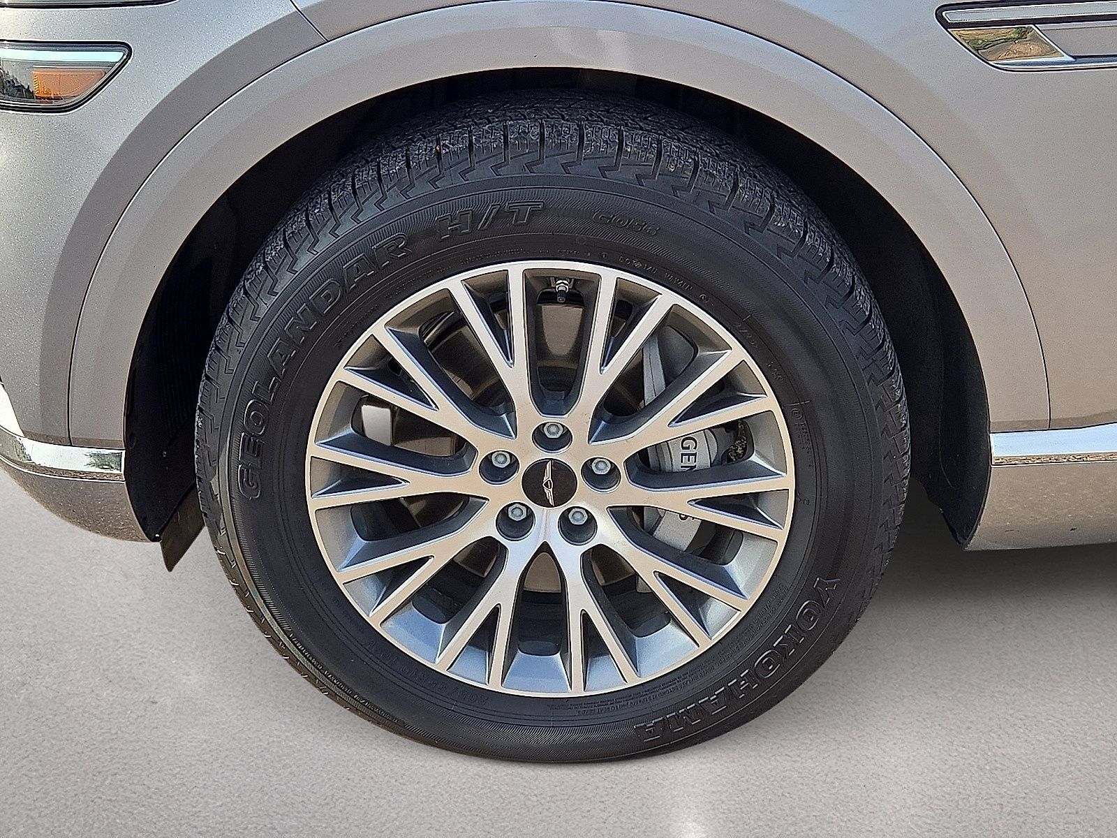 Used 2025 Genesis GV80 2.5T Standard AWD/4WD image 10