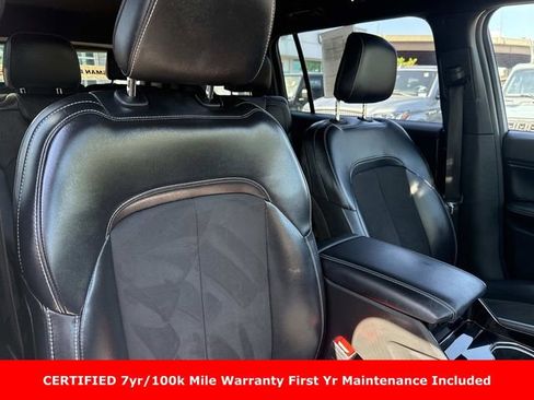 Used 2023 Jeep Grand Cherokee L Laredo AWD/4WD image 11