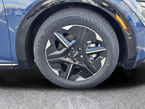 New 2025 Kia EV6 Wind image 6