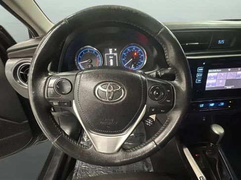Used 2017 Toyota Corolla SE w/ Carpet Mat Package (TMS) FWD image 21