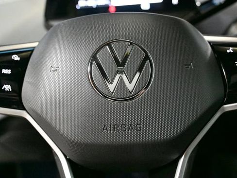 Used 2023 Volkswagen ID.4 Pro S AWD/4WD image 35