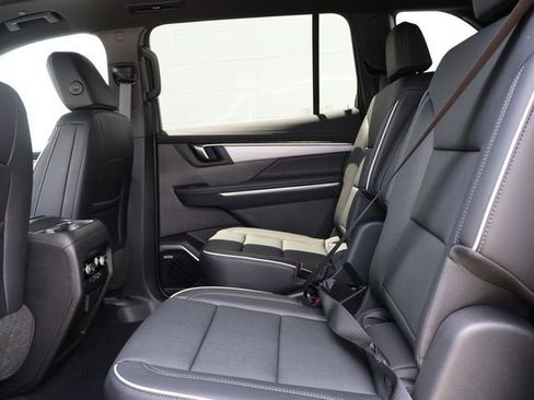 New 2026 Buick Enclave Preferred w/ Power Package AWD/4WD image 17