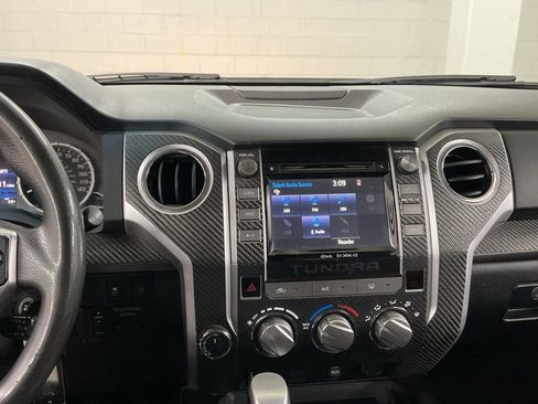 Used 2016 Toyota Tundra SR5 w/ SR5 Upgrade Package AWD/4WD image 13