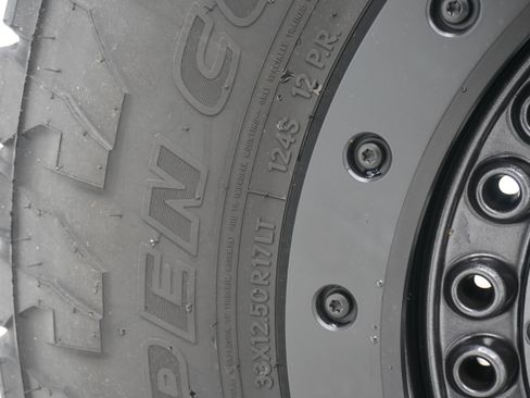 Used 2005 Jeep Wrangler Rubicon w/ Security Group AWD/4WD image 26