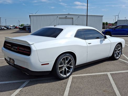 Used 2022 Dodge Challenger GT RWD image 25