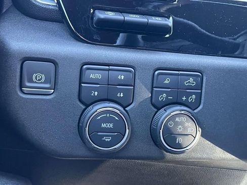 Used 2024 Chevrolet Silverado 2500 High Country w/ High Country Premium Package image 26