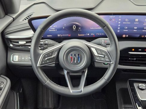 Used 2025 Buick Enclave Preferred image 14