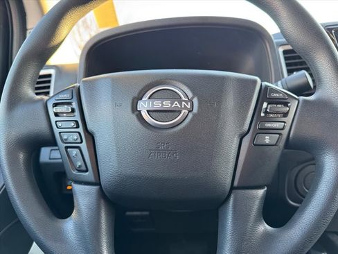 Used 2023 Nissan Frontier SV w/ Technology Package RWD image 15