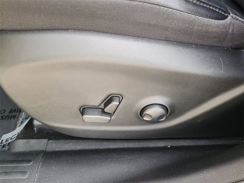 Used 2022 Jeep Cherokee Limited w/ Elite Package image 8