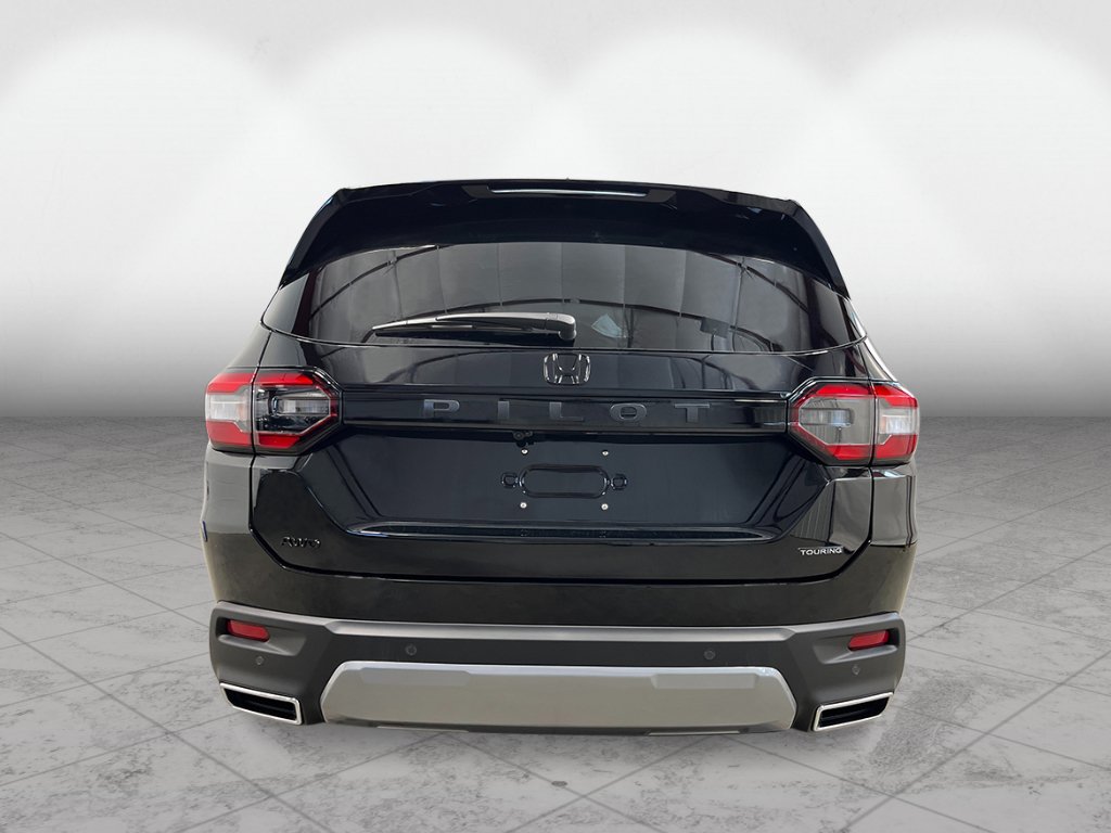 New 2026 Honda Pilot Touring image 4