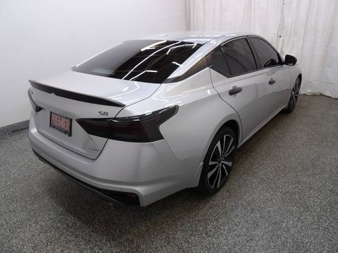 Used 2020 Nissan Altima 2.5 SR w/ Premium Package AWD/4WD image 6