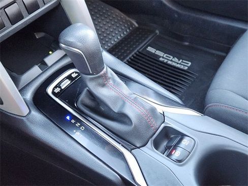 Used 2024 Toyota Corolla Cross AWD Hybrid image 15