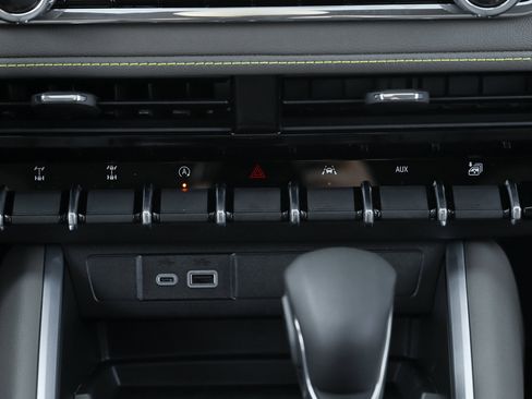 New 2026 Chevrolet Colorado ZR2 w/ ZR2 Bison Edition image 59