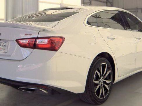 Used 2023 Chevrolet Malibu RS FWD image 3