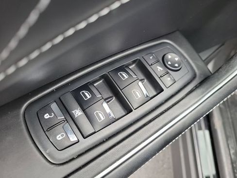 Used 2019 Maserati Levante AWD/4WD image 20