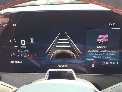 Used 2026 Chevrolet Traverse RS FWD image 13