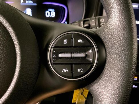Certified 2025 Kia Soul LX w/ LX Technology Package FWD image 19