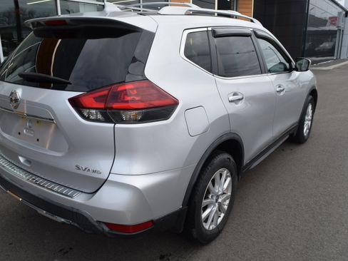 Used 2018 Nissan Rogue SV image 6