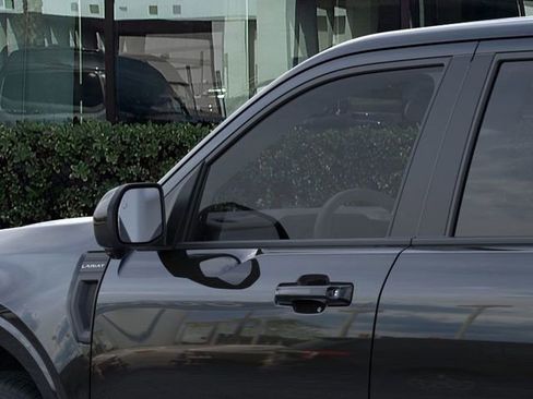 New 2026 Ford Maverick Lariat w/ Black Appearance Package image 21