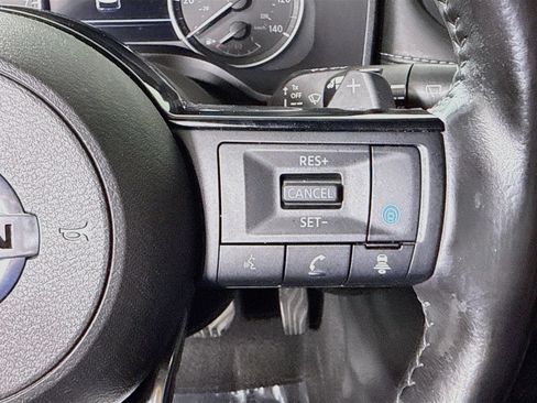 Used 2021 Nissan Rogue SV w/ Premium Package FWD image 15