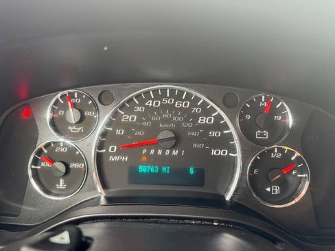 Used 2017 Chevrolet Express 3500 LT w/ LT Preferred Equipment Group RWD image 13