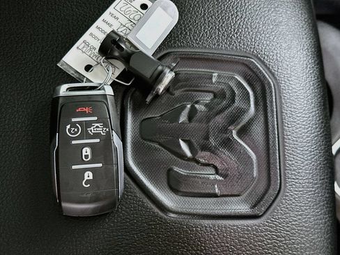 Used 2025 RAM 1500 Laramie w/ Sport Appearance Package AWD/4WD image 36