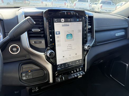 Used 2024 RAM 2500 Laramie image 20