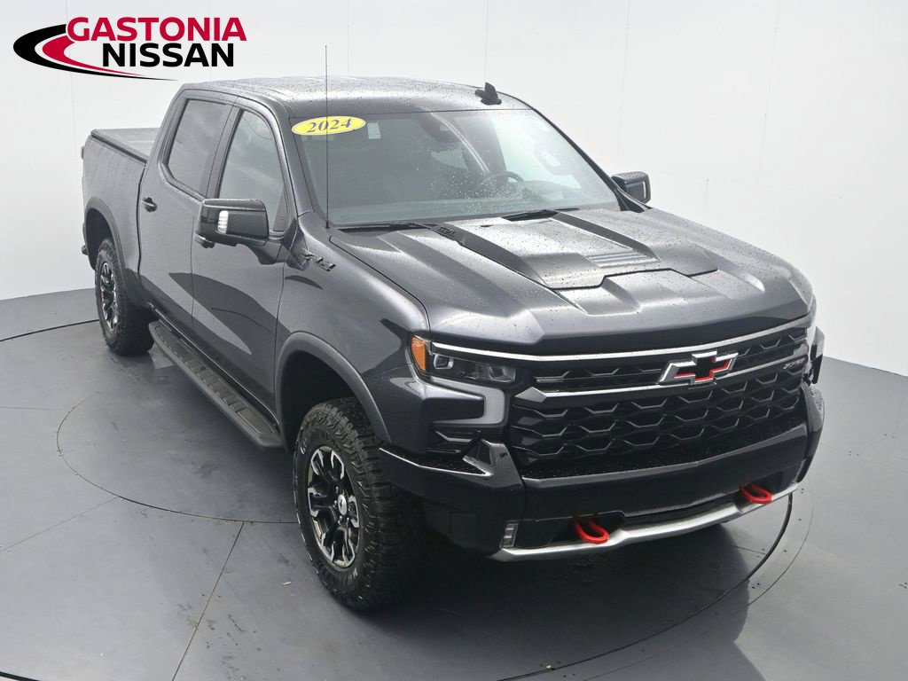 Used 2024 Chevrolet Silverado 1500 ZR2 w/ Technology Package AWD/4WD image 31