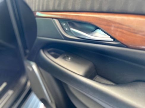 Used 2017 Cadillac Escalade Luxury AWD/4WD image 58