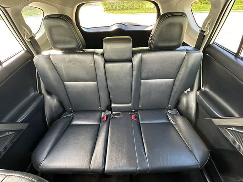 Used 2015 Toyota RAV4 Limited AWD/4WD image 17