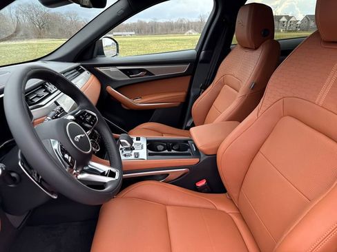 New 2026 Jaguar F-PACE R-Dynamic S image 11