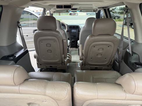 Used 2003 Chevrolet Venture Extended w/ Climate Package FWD image 4