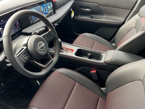 New 2026 Nissan Kicks SR w/ SR Premium Package AWD/4WD image 10