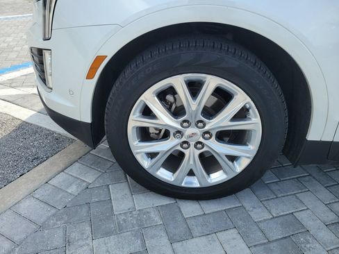Used 2019 Cadillac XT5 Platinum AWD/4WD image 13