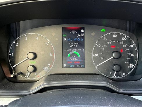 Used 2025 Toyota Corolla SE image 19