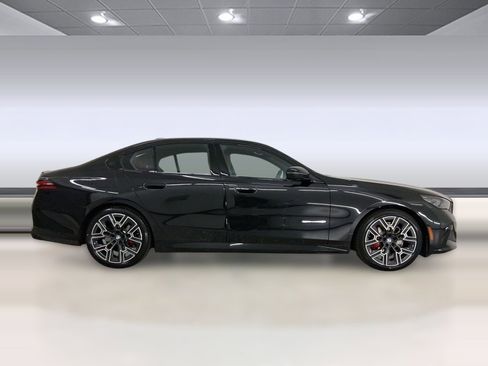 New 2026 BMW 530i w/ M Sport Package image 8