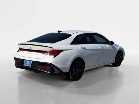 New 2026 Hyundai Elantra SEL Sport FWD image 5