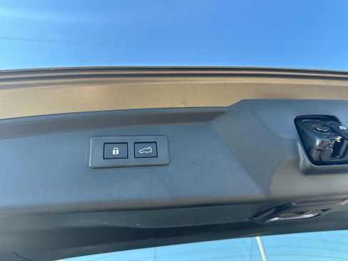 Used 2025 Subaru Outback Wilderness AWD/4WD image 33
