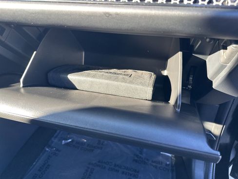 Used 2023 Honda HR-V Sport image 32