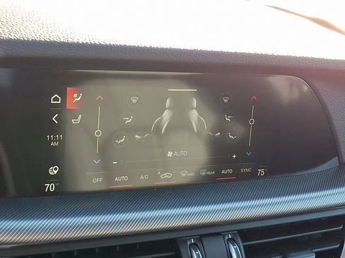 New 2025 Alfa Romeo Stelvio Sprint w/ Convenience Package image 13