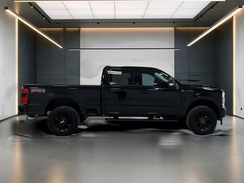 Used 2024 Ford F250 XLT w/ XLT Premium Package AWD/4WD image 7