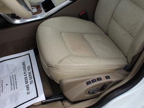 Used 2012 Volvo XC70 3.2 image 13