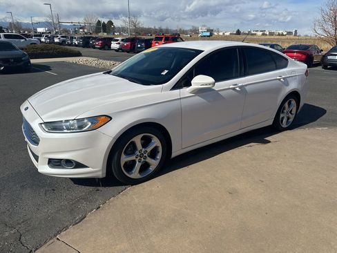 Used 2016 Ford Fusion SE w/ Equipment Group 201A image 29