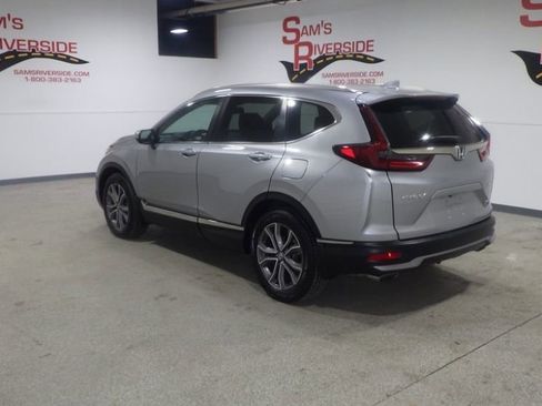 Used 2020 Honda CR-V Touring image 2