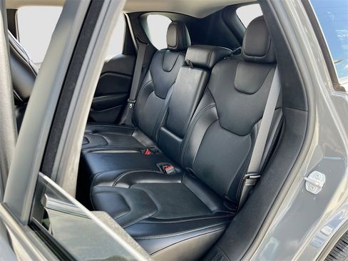 Certified 2021 Jeep Cherokee Latitude Lux image 22