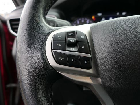 Used 2022 Ford Explorer XLT w/ Equipment Group 202A image 15